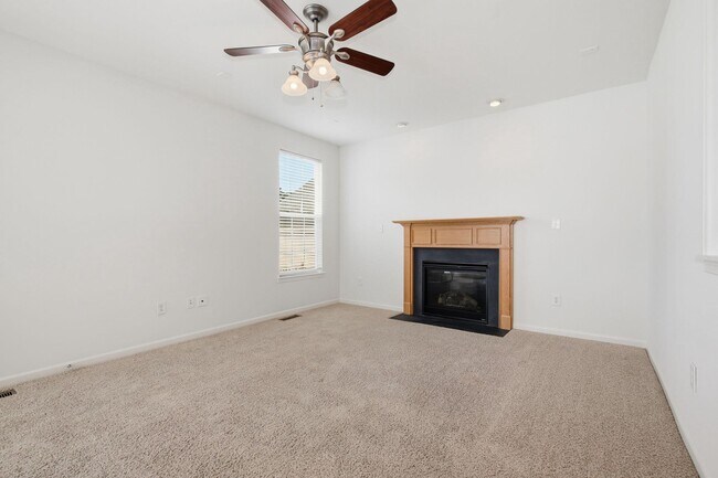 Building Photo - 20 Houser Dr