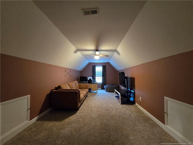 Building Photo - 135 Leggett Dr