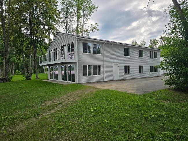 Building Photo - 5 N Vigue Shr Rd