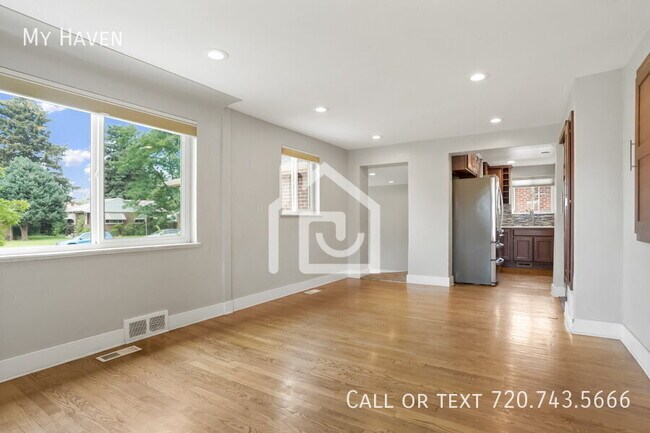 Building Photo - 3002 Krameria St