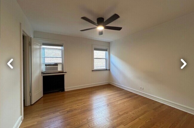 Building Photo - 2618 W Rascher Ave