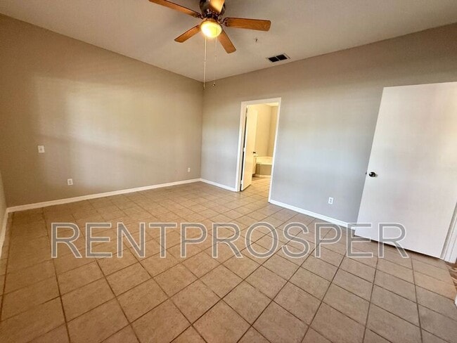 Building Photo - 3038 Cottage Grove Ct