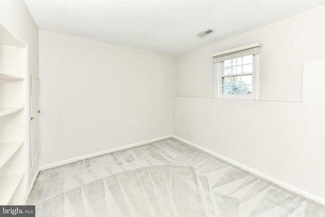 Building Photo - 21 Fendall Ave