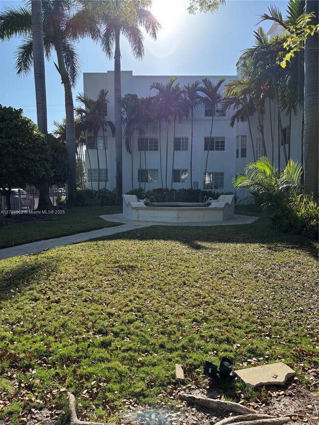 Building Photo - 1300 Pennsylvania Ave