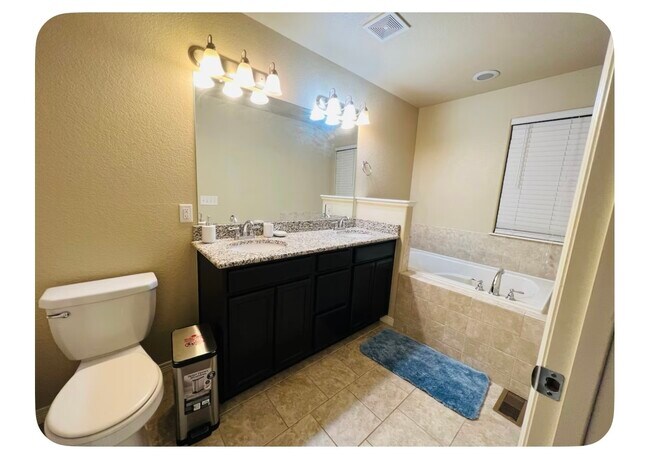 Building Photo - 9779 Lima Cir