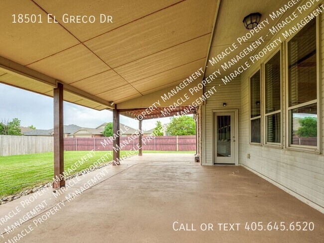 Building Photo - 18501 El Greco Dr