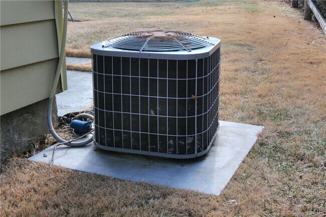 Building Photo - 30 Catherine St