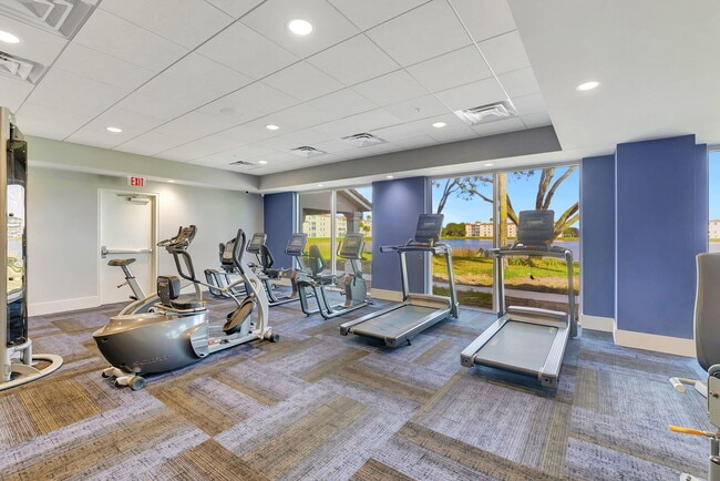 Building Photo - 14095 Royal Vista Dr