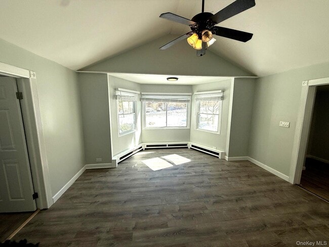 Building Photo - 26 Forest Ln