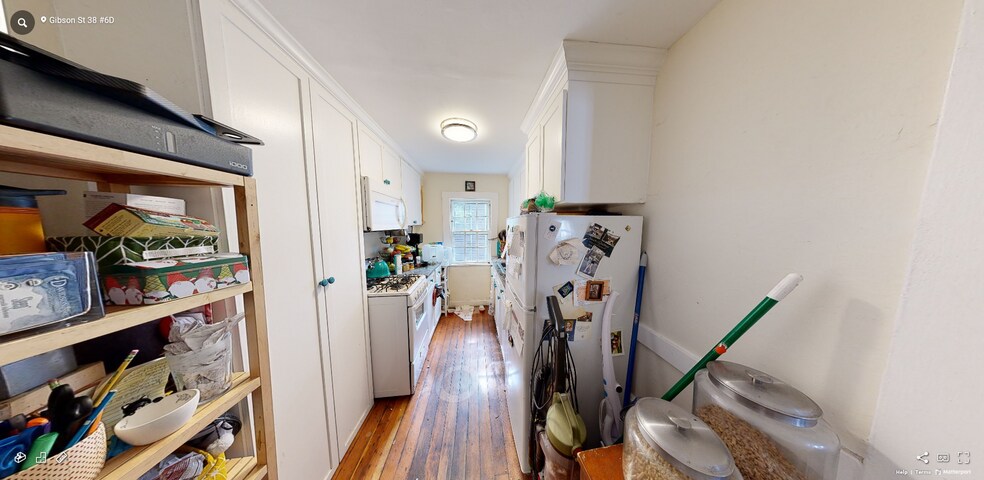 Building Photo - 40 Gibson St