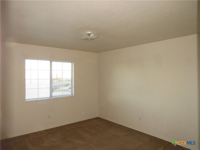 Building Photo - 4208 Gus Dr