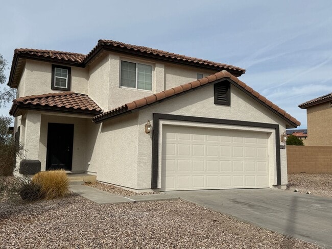 Building Photo - Buckeye, 4 bed, 2.5 bath, huge lot, across...
