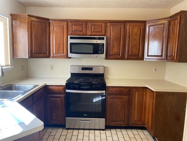 Building Photo - 3534 Woodmere Ln