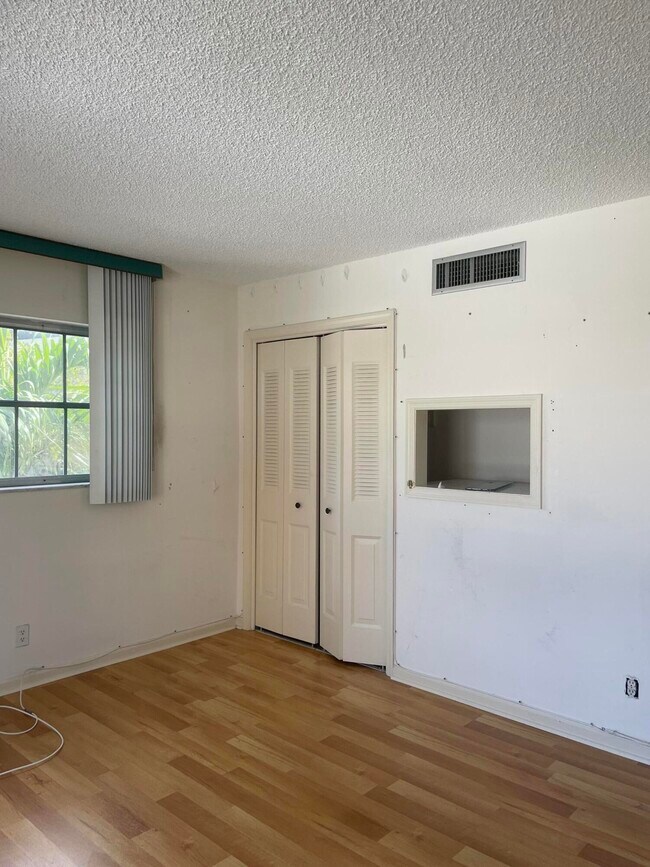 Building Photo - 250 John F Kennedy Dr