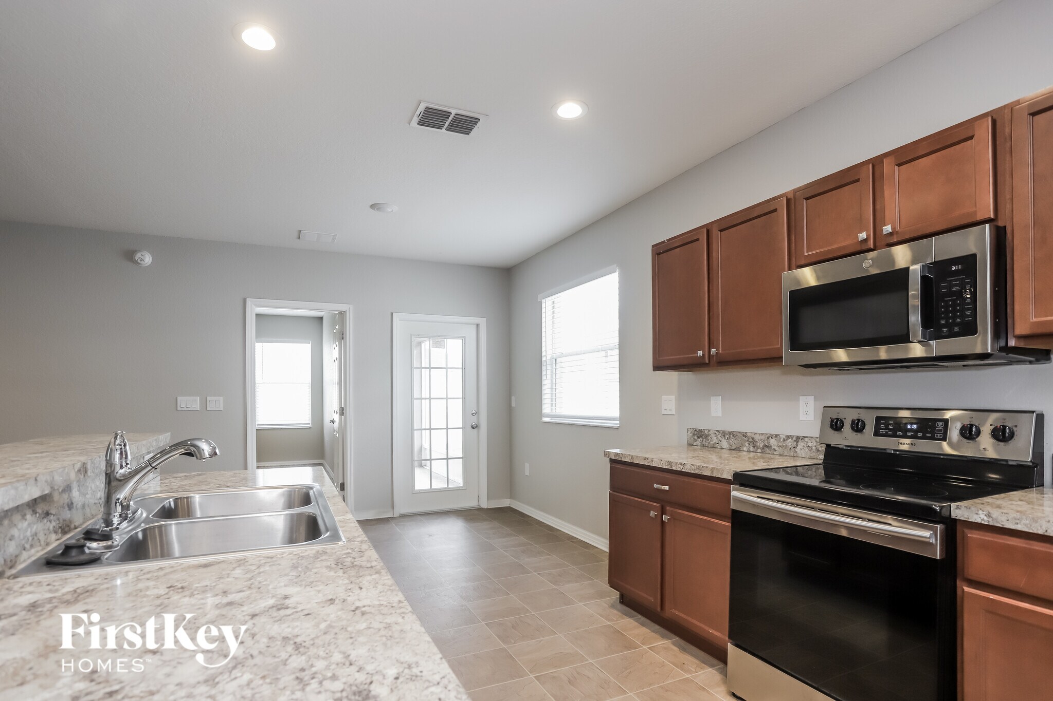 Building Photo - 7402 Indigo Oasis Ct