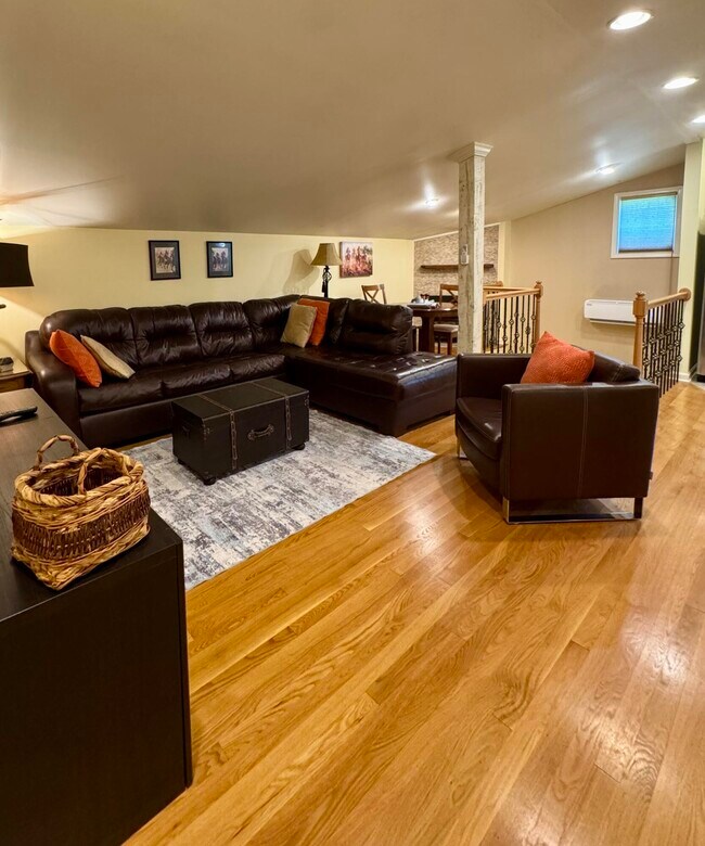 Building Photo - 1065 Mackey Pike