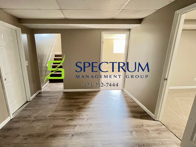 Building Photo - Now accepting applications - Large 4 bedroom 2 bath single family home Dandridge, TN