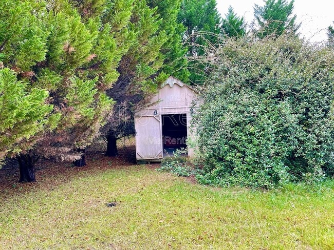 Building Photo - 120 Pye Ct