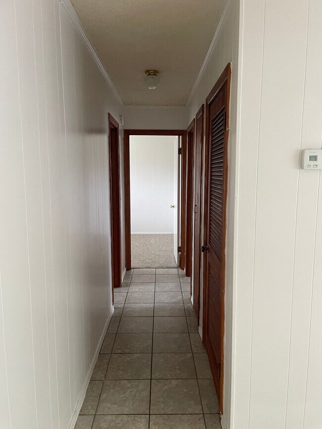 Building Photo - 596 Florosa Ct