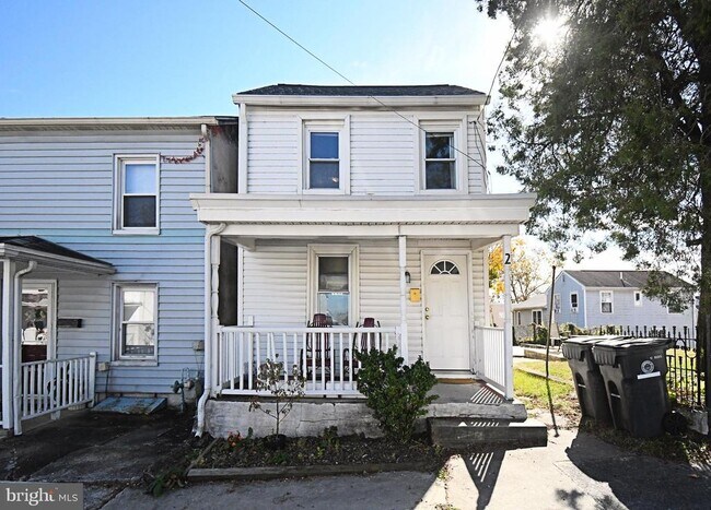 Building Photo - 2 High St