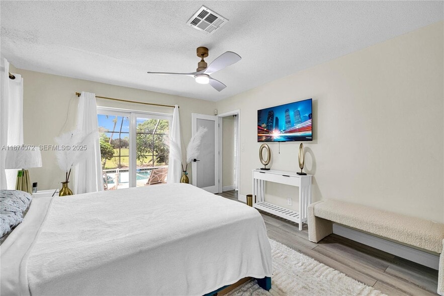 Building Photo - 5706 Guava Dr