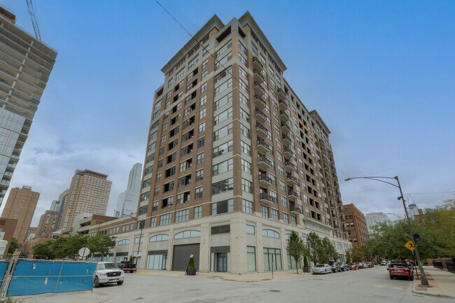 Primary Photo - 849 N Franklin St