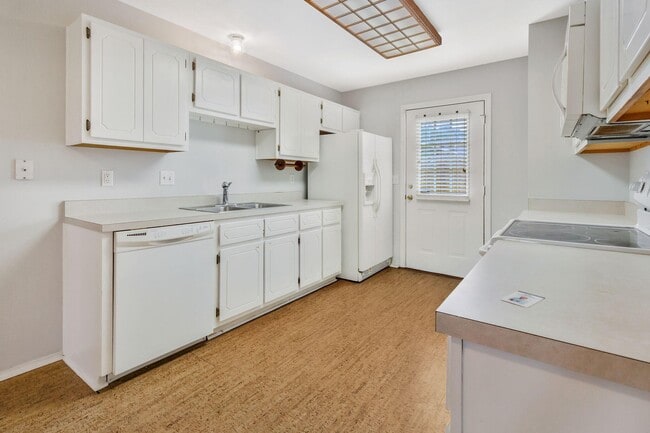 Building Photo - 1828 Sod Dr