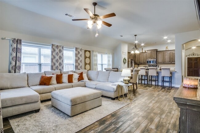 Building Photo - 11724 Tuscarora Dr