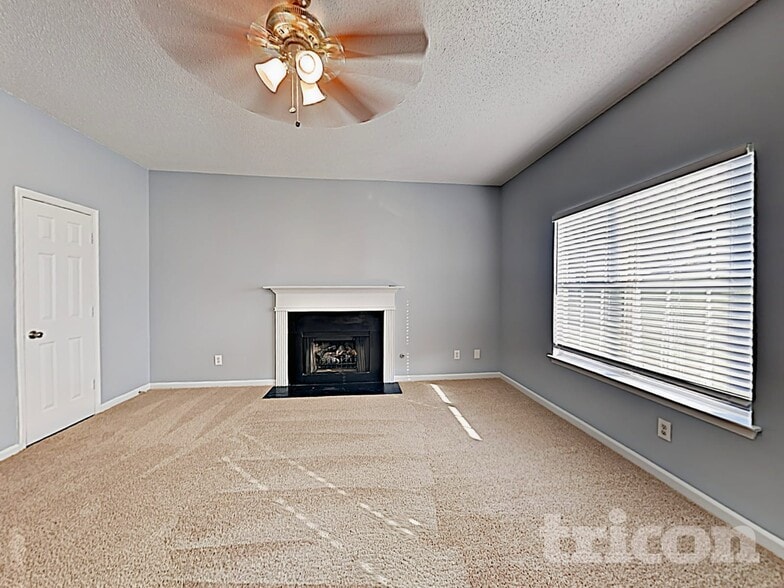 Building Photo - 216 Ernestine Way