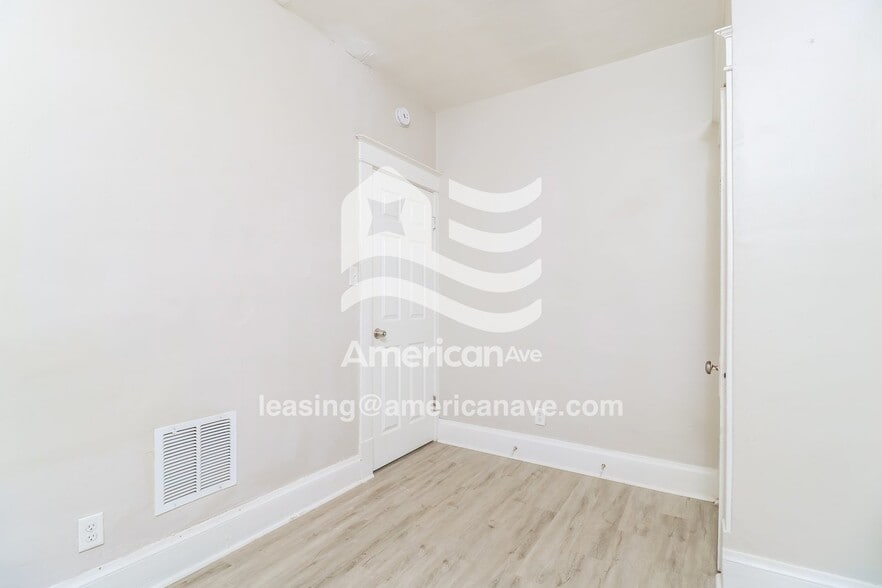 Building Photo - 4442 Bingham Ave