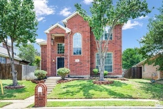 Building Photo - 3900 Braxton Ln