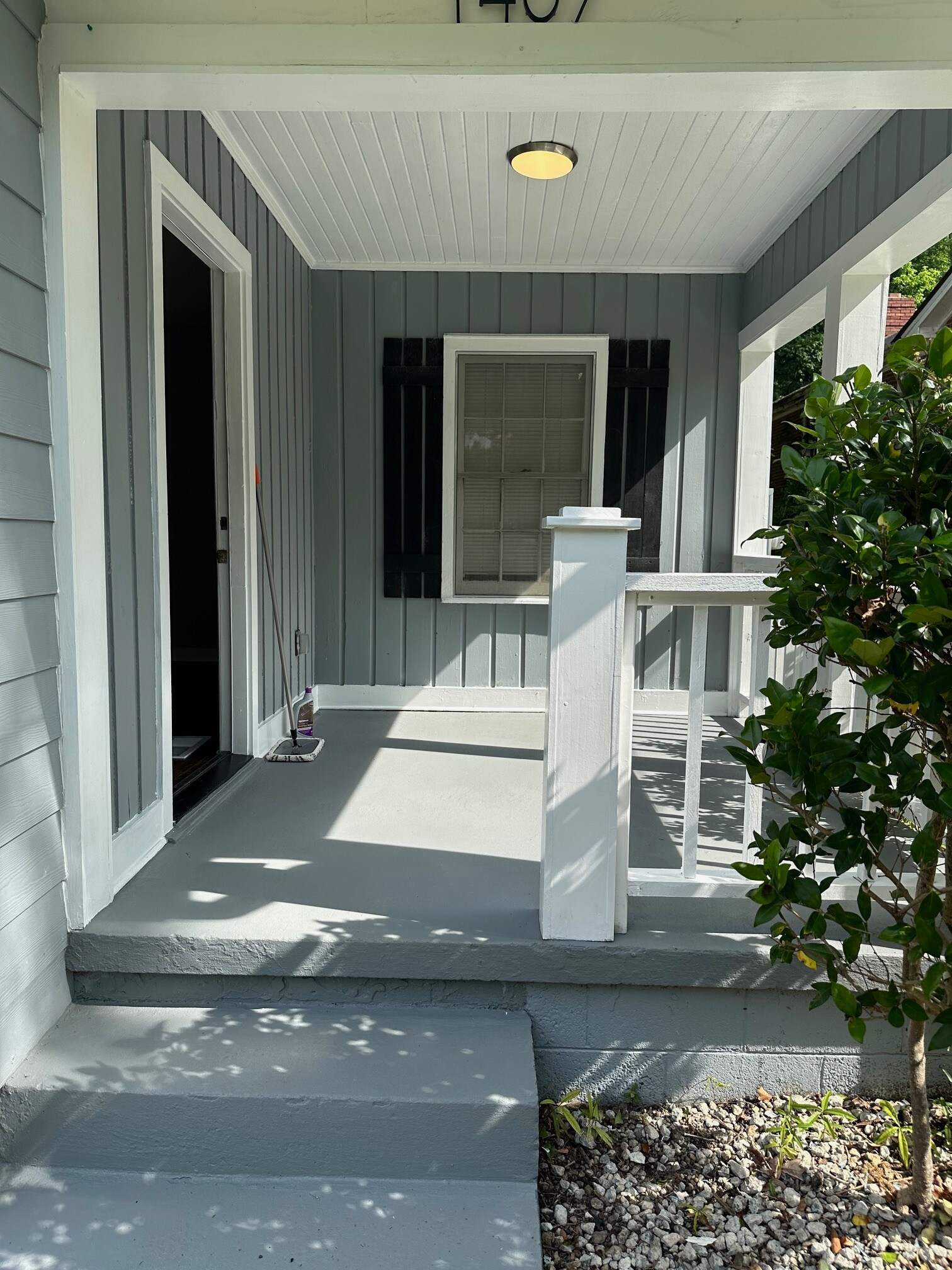 Front porch - 1407 Kennesaw Dr NW