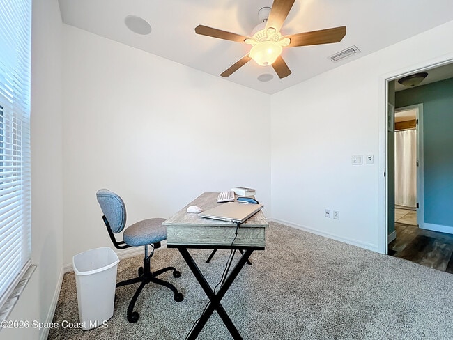 Building Photo - 1614 Earlham Ave NW