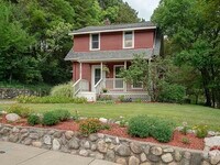 Building Photo - 126 Inkster Ave