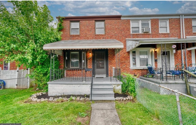 Building Photo - 1035 Arncliffe Rd