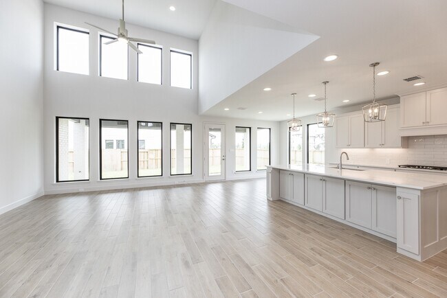 Building Photo - 10902 Overlook Pt Dr