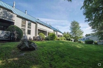 Building Photo - Long-Term Condo Rental Near Weirs Beach