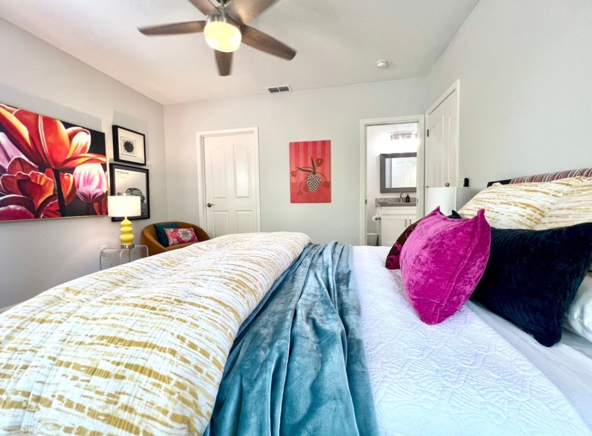 Building Photo - 1900 6th St