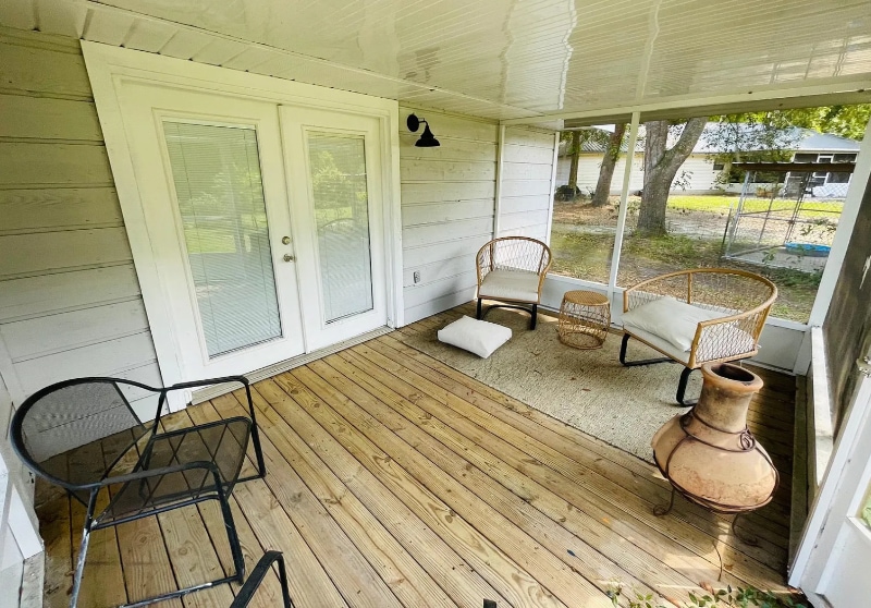 Building Photo - 240 SE Sandia Way