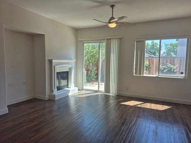Building Photo - Coming Soon Beautiful 4 bedroom plus office with 3 Full bathrooms
