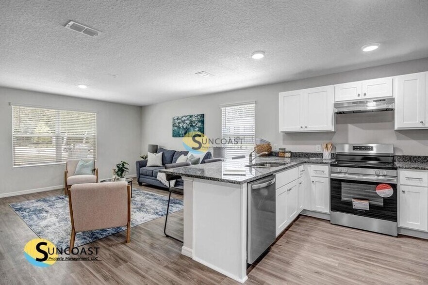 Building Photo - 11467 Oakfield Ct