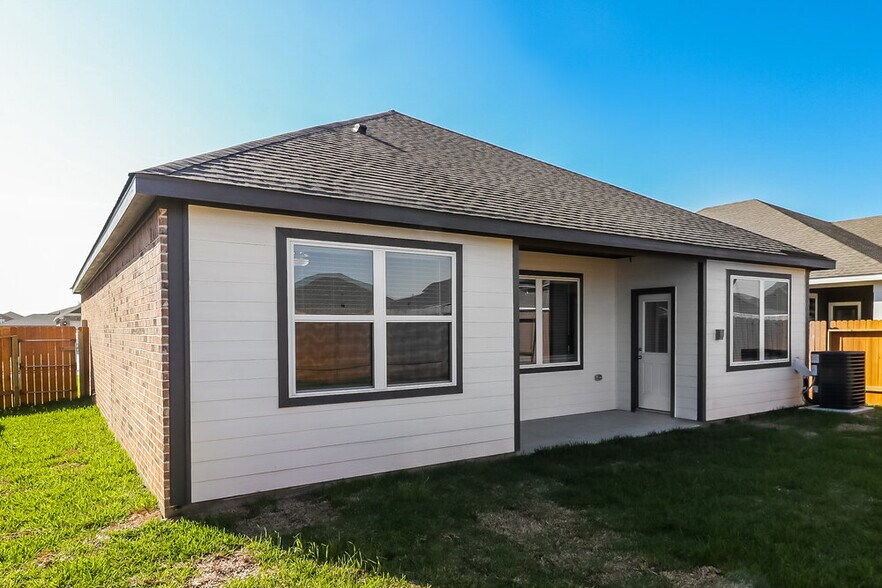 Building Photo - 7534 Tipton Meadow Way