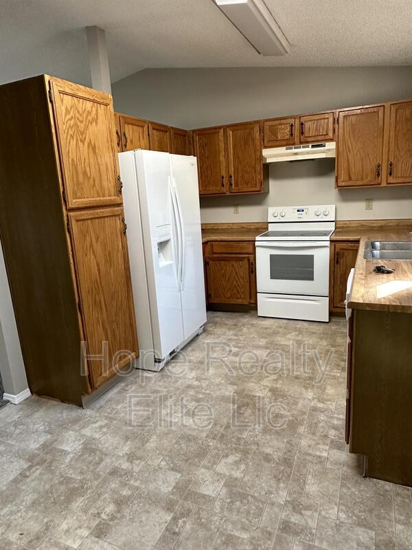 Building Photo - 6950 Sagewood Ct
