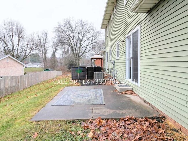 Building Photo - 1752 Bunyan Cir NW