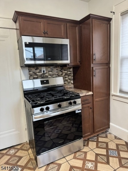 Building Photo - 401 E 39th St