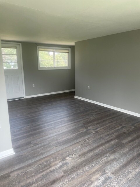 Building Photo - 4923 Elizabeth Ave