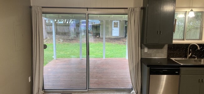 Building Photo - HALF OFF FIRST MONTHS RENT!!