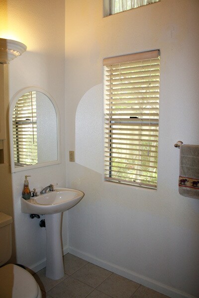 Building Photo - 15738 Devonshire St