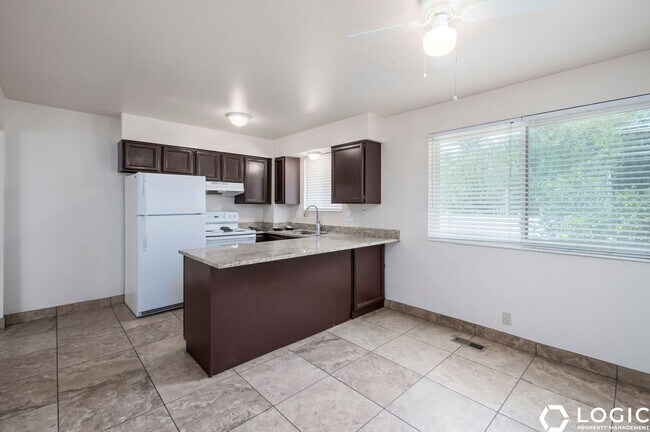 Building Photo - 3377 S 2410 E