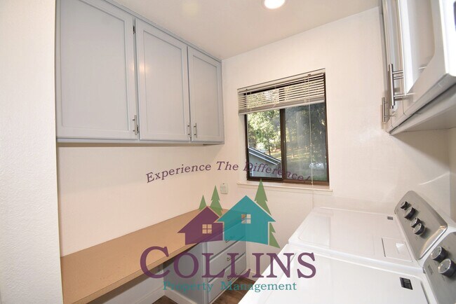 Building Photo - 15099 Fay Rd